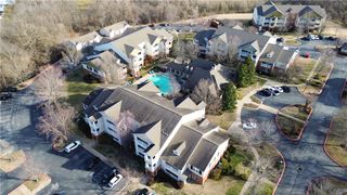 4230 NW Meadow Creek Circle, Fayetteville, AR 72703