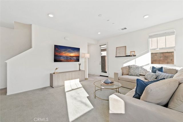 16746 Stags Leap, Fontana, CA 92336