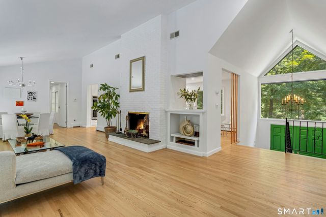 26 Hill Farm Road, Weston, CT 06883