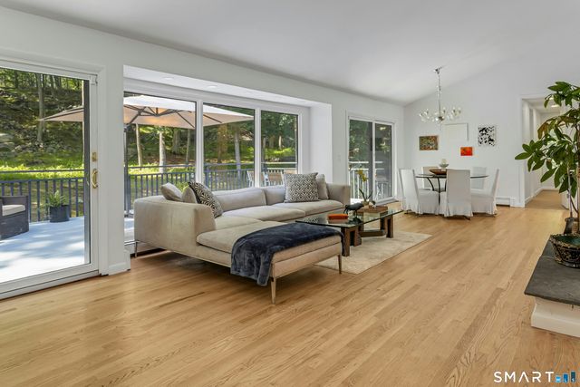 26 Hill Farm Road, Weston, CT 06883