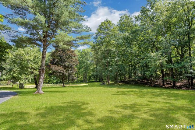 26 Hill Farm Road, Weston, CT 06883