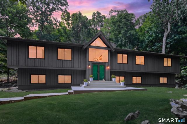 26 Hill Farm Road, Weston, CT 06883