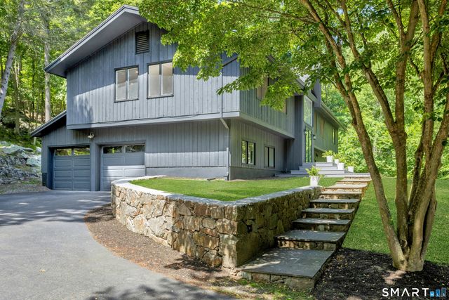 26 Hill Farm Road, Weston, CT 06883