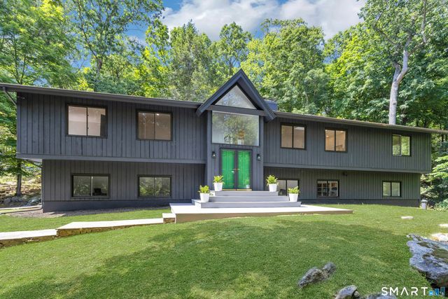 26 Hill Farm Road, Weston, CT 06883