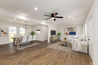 100 Harvey Avenue, Baytown, TX 77520