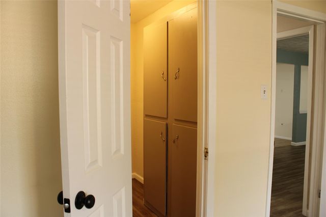 8203 Wilmerdean Street, Houston, TX 77061