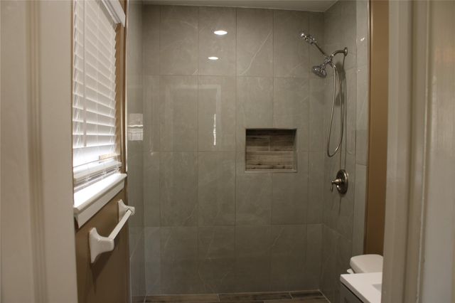 8203 Wilmerdean Street, Houston, TX 77061