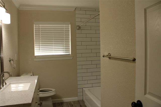 8203 Wilmerdean Street, Houston, TX 77061