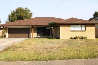 8203 Wilmerdean Street, Houston, TX 77061