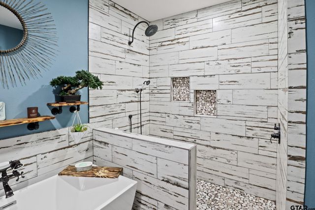 1301 Woodland Drive, Canton, TX 75103