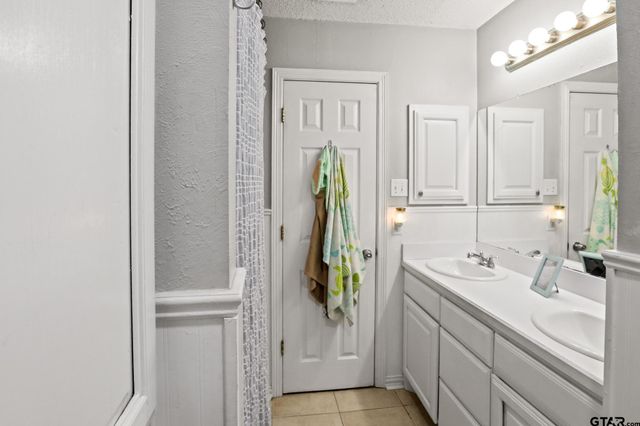 1301 Woodland Drive, Canton, TX 75103