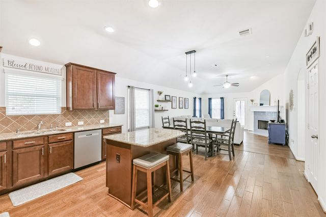 21503 Kings Bend Drive, Kingwood, TX 77339