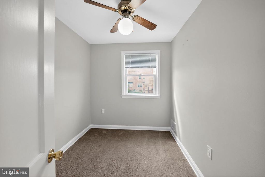 Image 16 of property listing at 1254 BREWSTER ST, Halethorpe, MD 21227