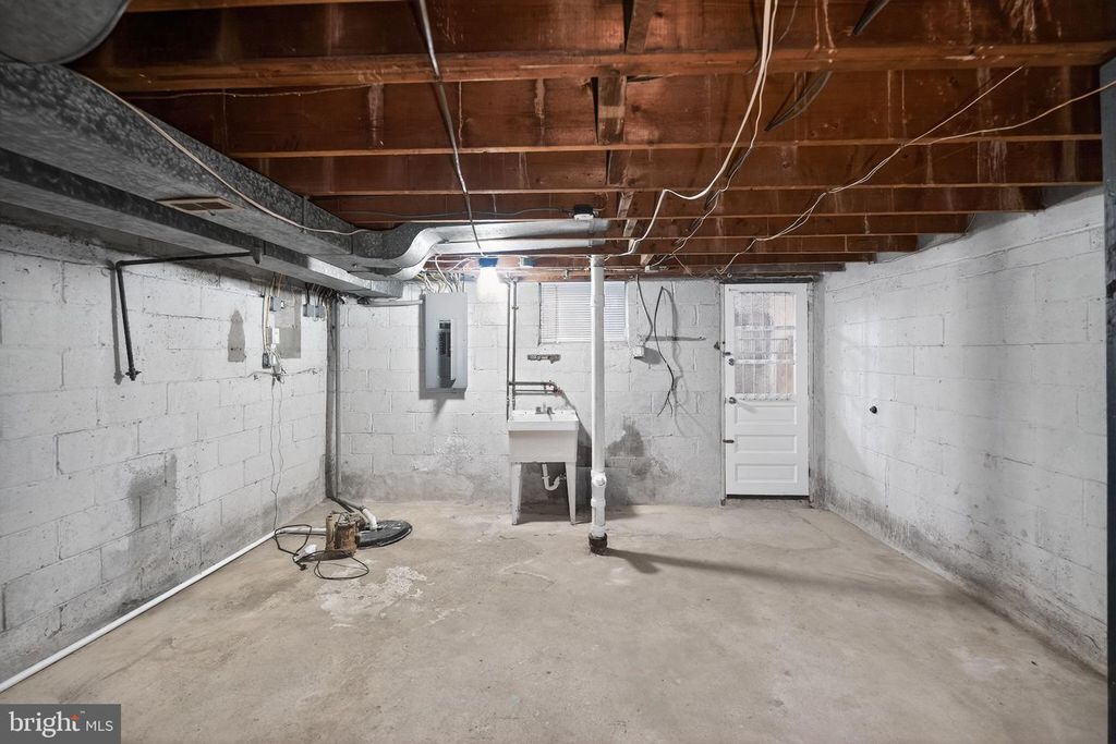 Image 28 of property listing at 1254 BREWSTER ST, Halethorpe, MD 21227