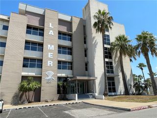 520 S Chaparral St 402, Corpus Christi, TX 78401
