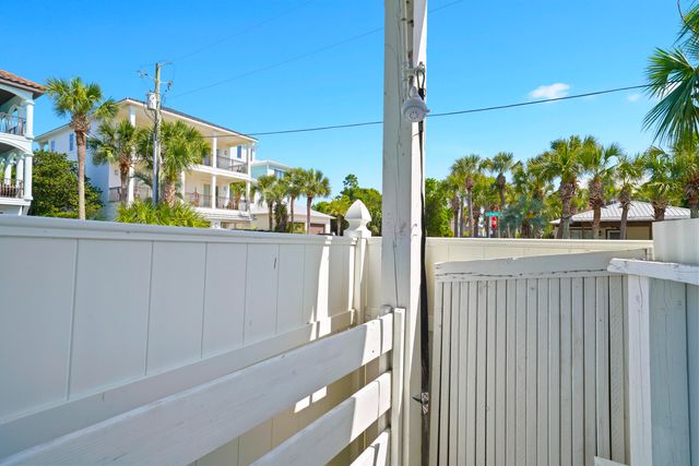 67 Miami Street, Miramar Beach, FL 32550