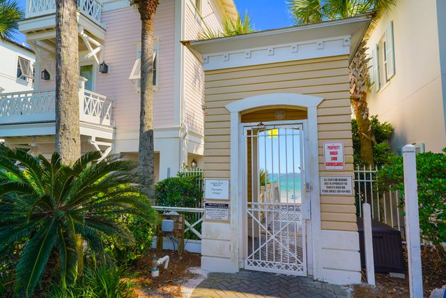 67 Miami Street, Miramar Beach, FL 32550