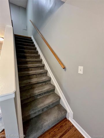 1403 Oakbrook E 93, Rochester Hills, MI 48307