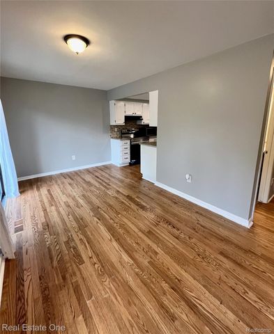 1403 Oakbrook E 93, Rochester Hills, MI 48307