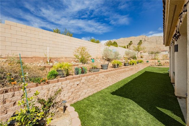 6688 Martinsville Place, Las Vegas, NV 89110