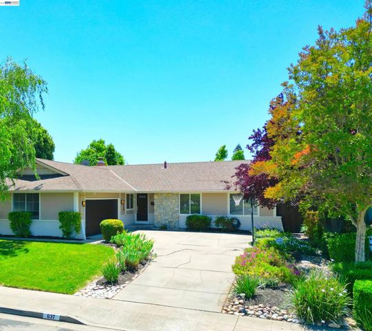 637 Dover Way, Livermore, CA 94551