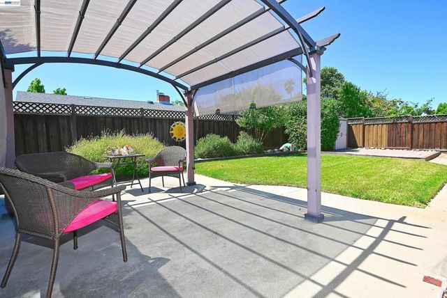 637 Dover Way, Livermore, CA 94551