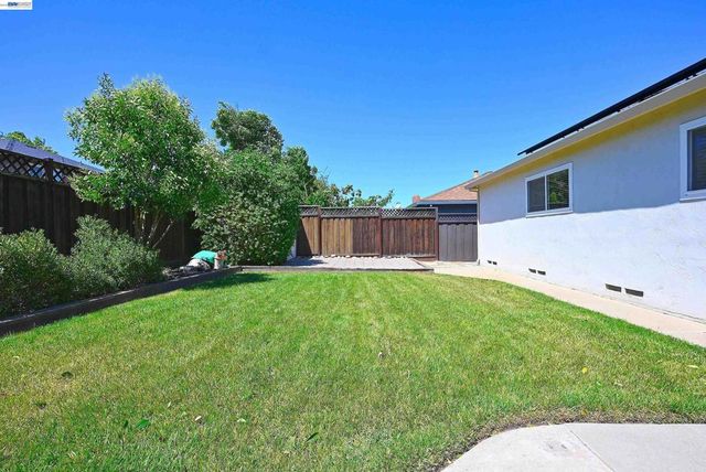 637 Dover Way, Livermore, CA 94551