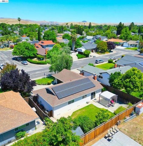 637 Dover Way, Livermore, CA 94551