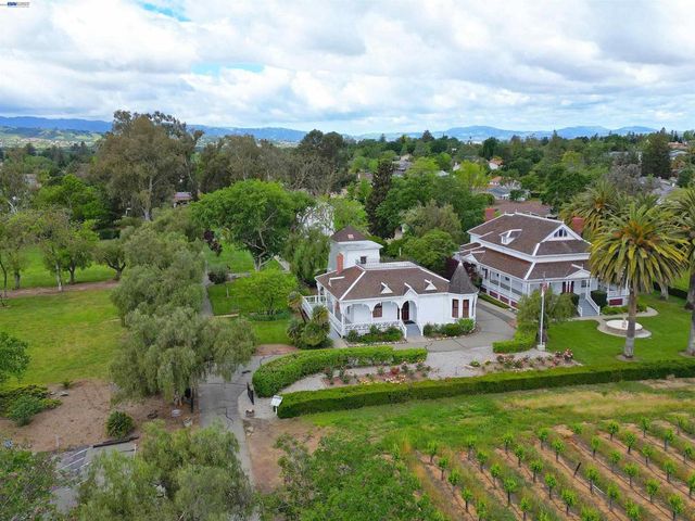 637 Dover Way, Livermore, CA 94551