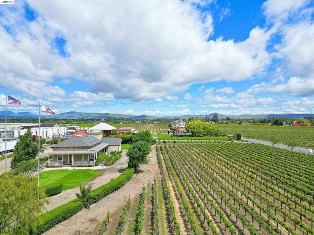 637 Dover Way, Livermore, CA 94551