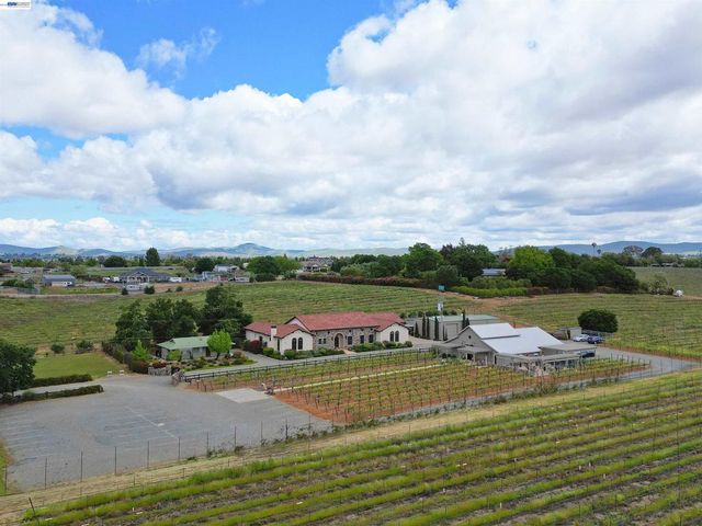 637 Dover Way, Livermore, CA 94551