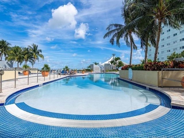 244 Biscayne Boulevard 440, Miami, FL 33132
