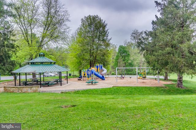 11705 ASHLEY DR, Rockville, MD 20852