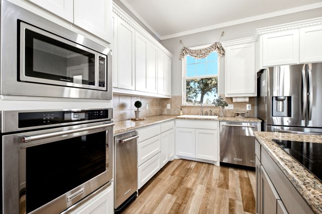 5480 New Hope Road, Aubrey, TX 76227