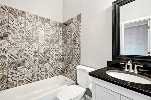 5480 New Hope Road, Aubrey, TX 76227