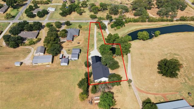 5480 New Hope Road, Aubrey, TX 76227