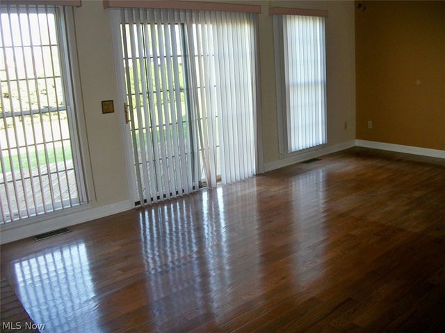 5 Sawgrass Circle, Belpre, OH 45714