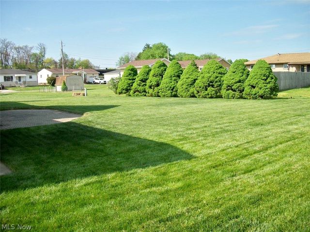 5 Sawgrass Circle, Belpre, OH 45714