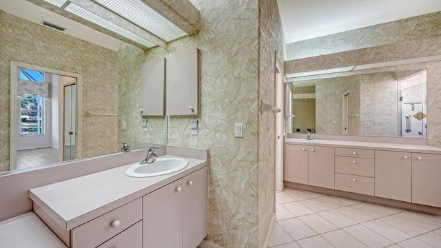 3822 ALAMANDA DRIVE, Sarasota, FL 34238