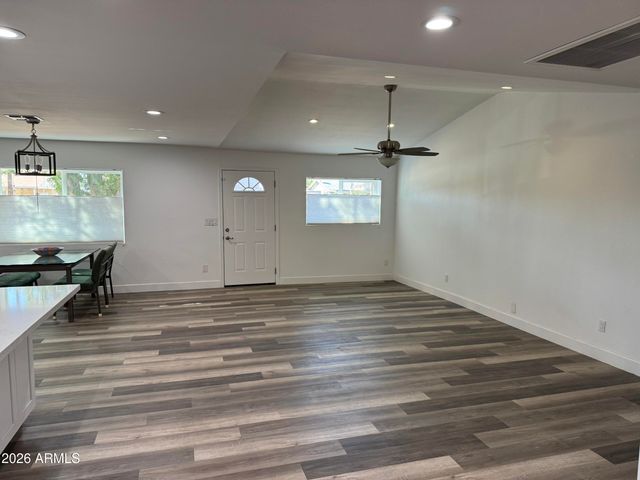 2327 N 31ST Street, Phoenix, AZ 85008