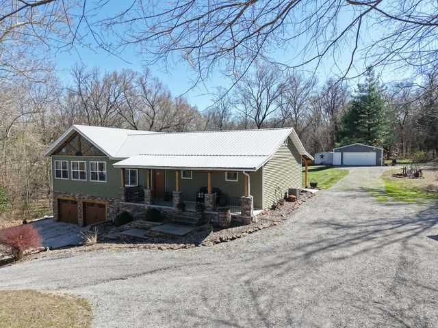 14183 Fowler School Road, Marion, IL 62959