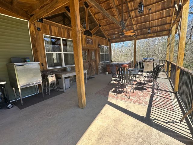 14183 Fowler School Road, Marion, IL 62959