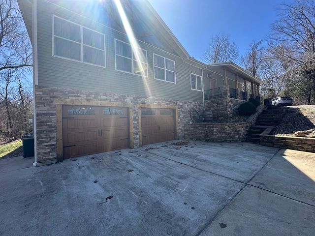 14183 Fowler School Road, Marion, IL 62959