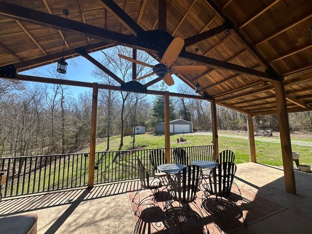 14183 Fowler School Road, Marion, IL 62959