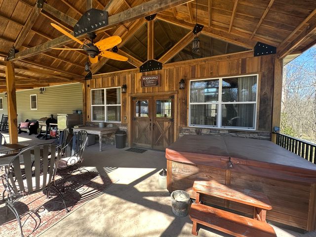 14183 Fowler School Road, Marion, IL 62959