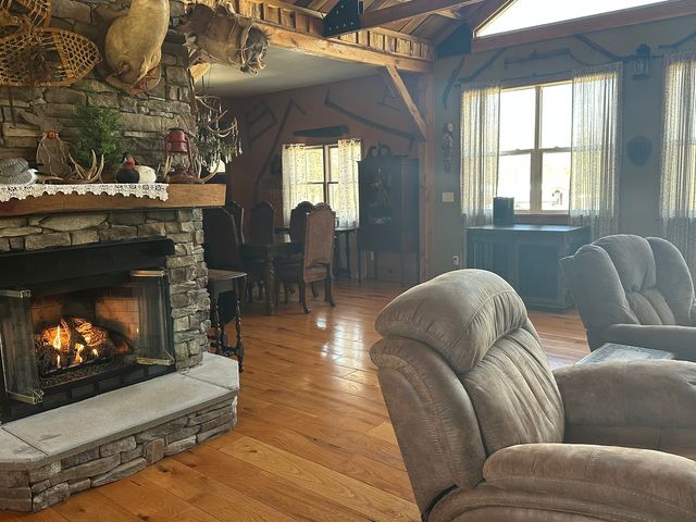 14183 Fowler School Road, Marion, IL 62959