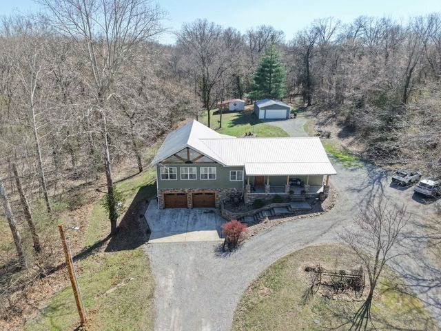 14183 Fowler School Road, Marion, IL 62959