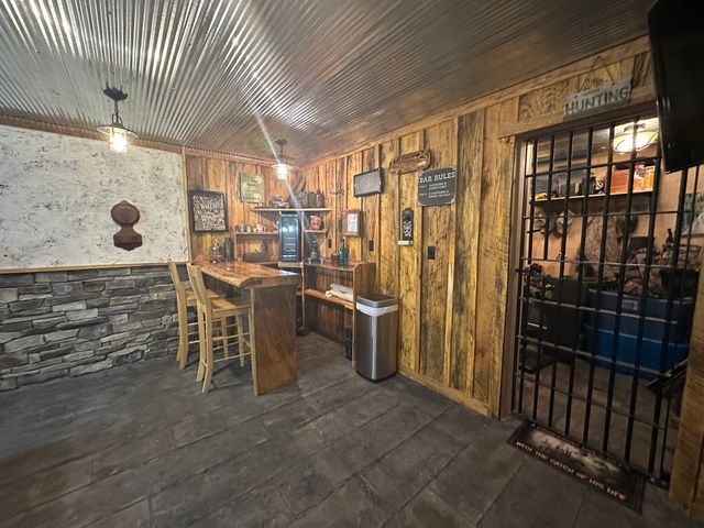 14183 Fowler School Road, Marion, IL 62959