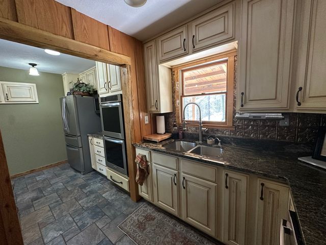 14183 Fowler School Road, Marion, IL 62959