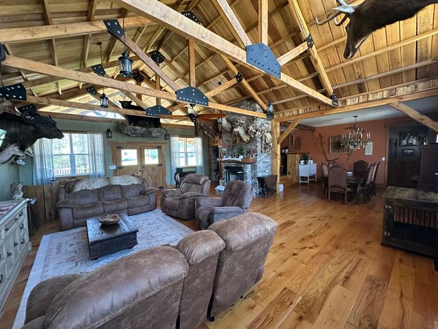 14183 Fowler School Road, Marion, IL 62959